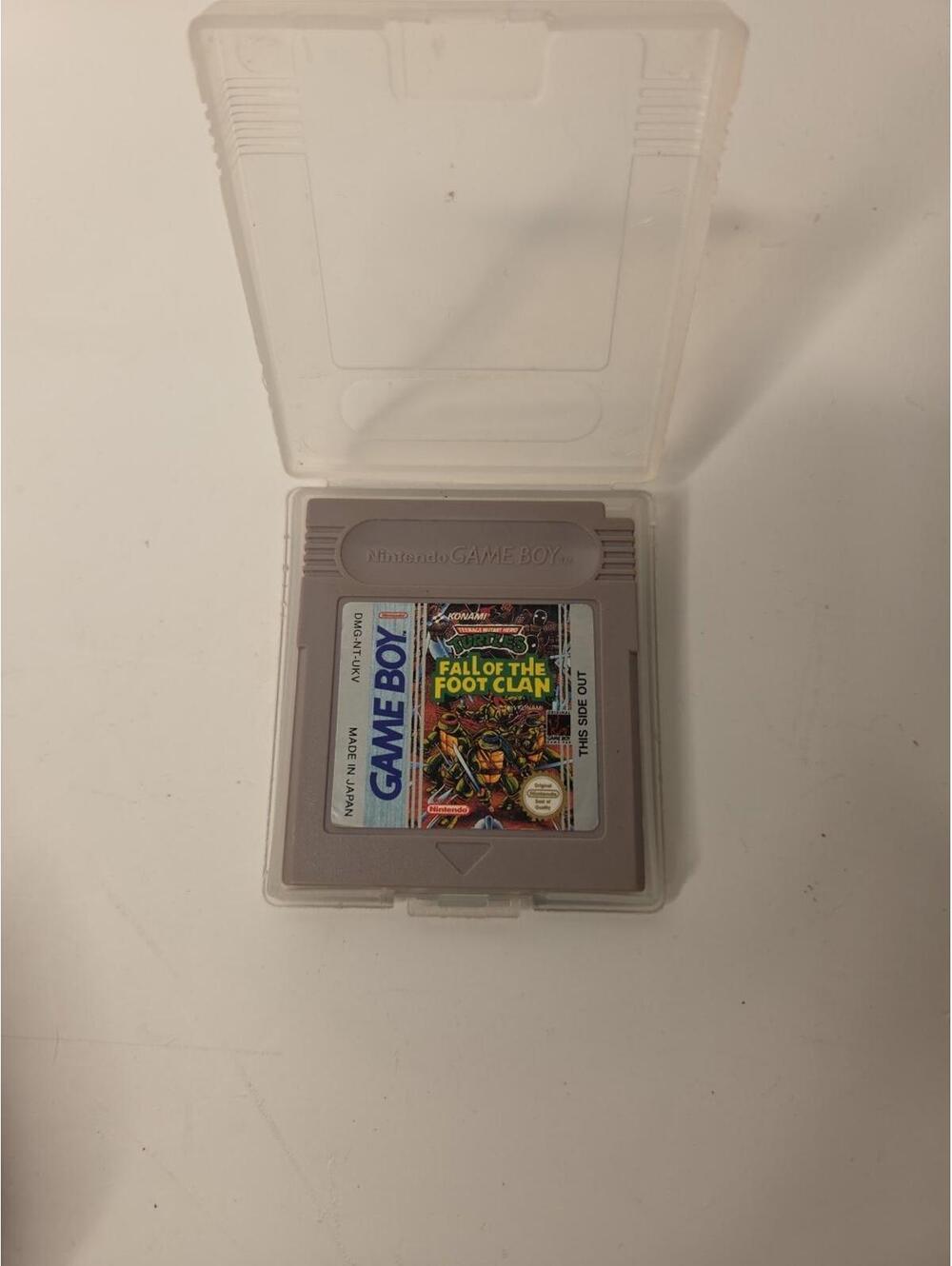 Teenage Mutant Ninja Turtles: Fall of the Foot Clan (Nintendo Game Boy, 1990)